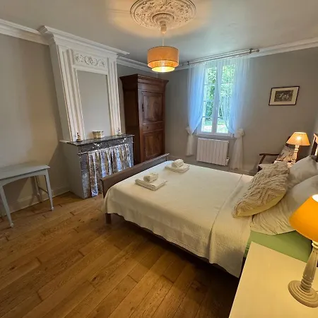 Maison La Nauge بيت للعطل